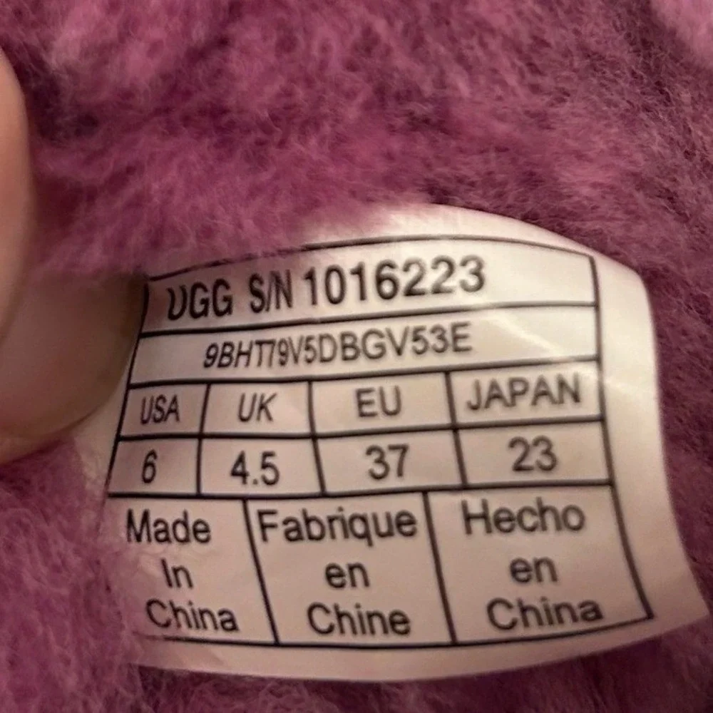 UGG Classic Short II Magenta Purple Suede Sheepskin Boots 1016223 Womens Size 6